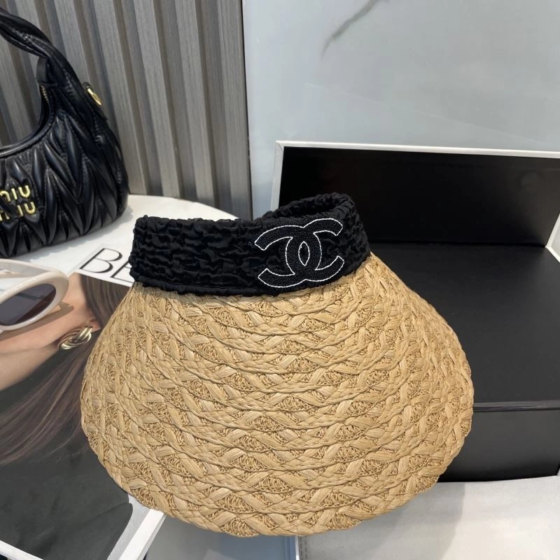 Chanel Caps Versatile 260093