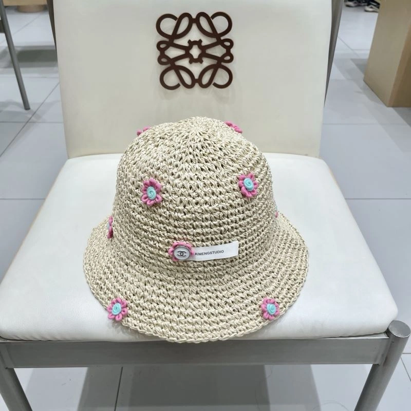 Chanel Caps Bright 260100