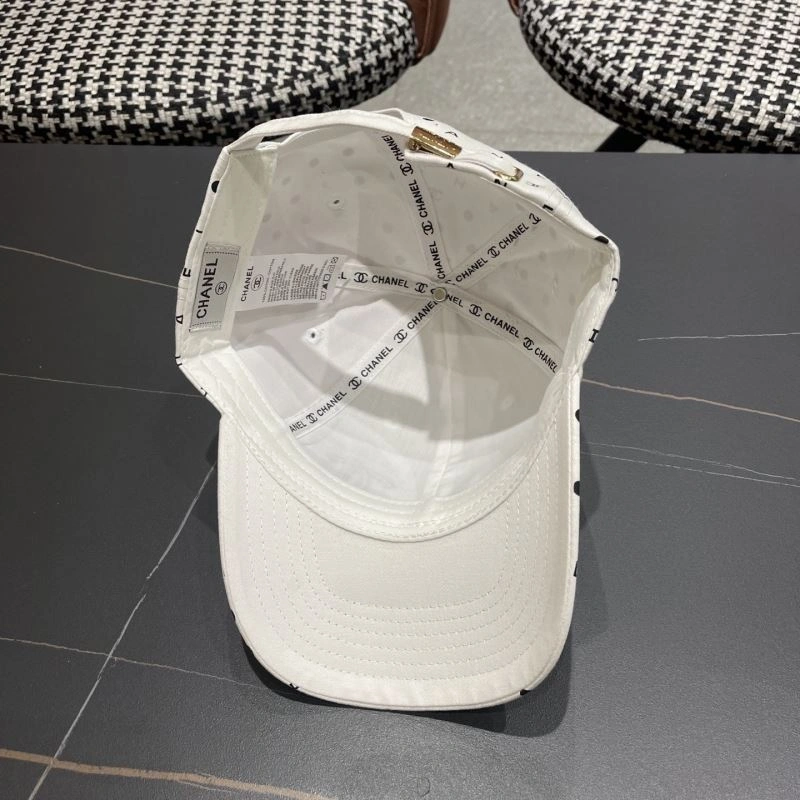 Comfortable Chanel Caps 260075