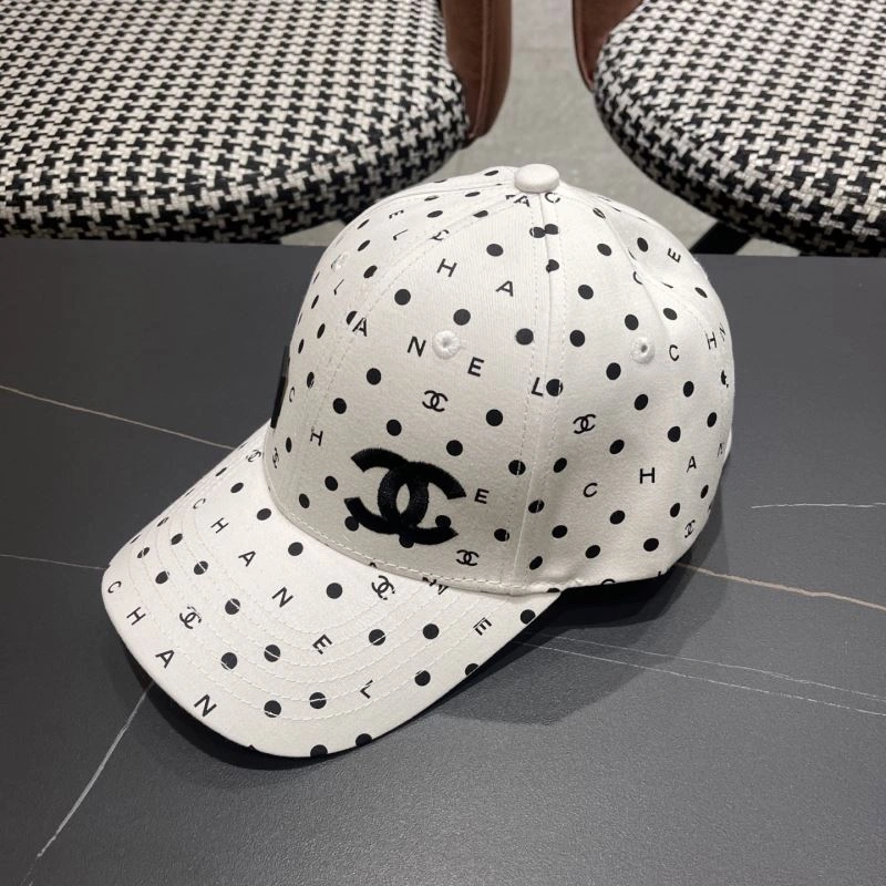 Comfortable Chanel Caps 260075
