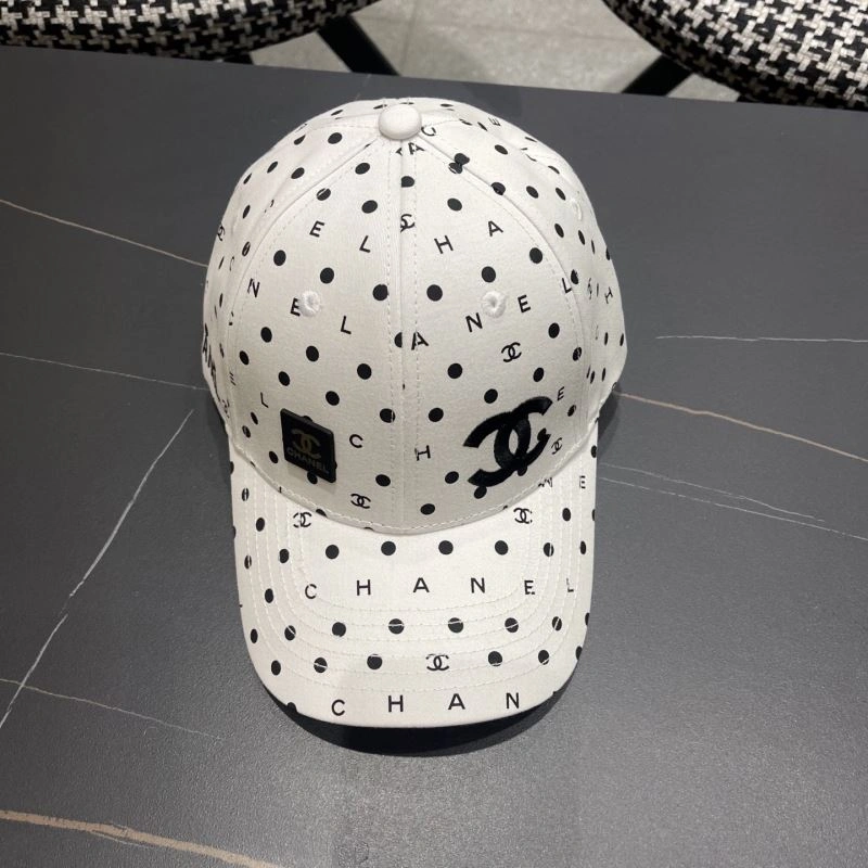 Comfortable Chanel Caps 260075