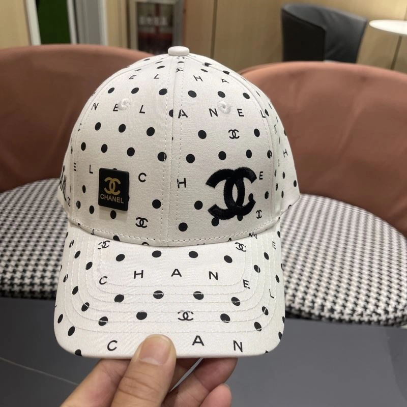 Comfortable Chanel Caps 260075