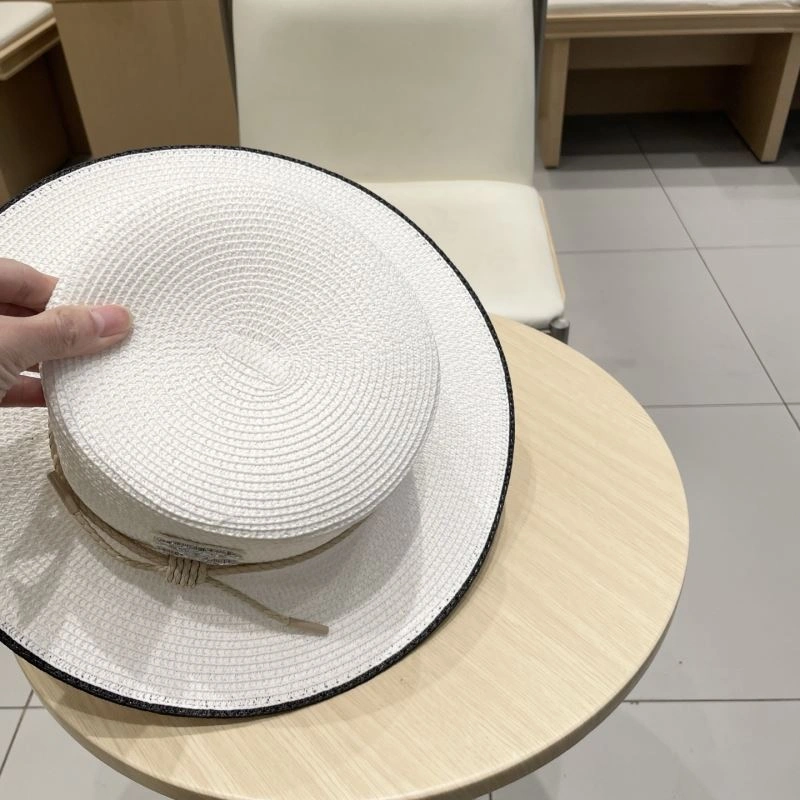Chanel Caps Trendy 260071