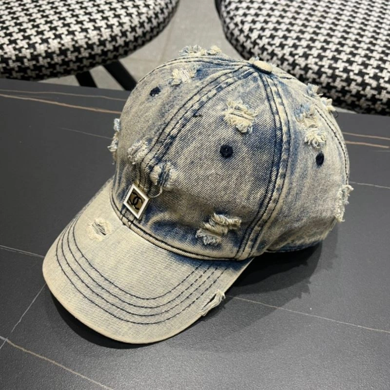 HighQuality Chanel Caps 260047