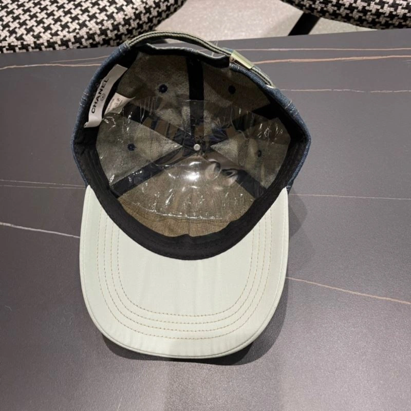 Casual Chanel Caps 260058