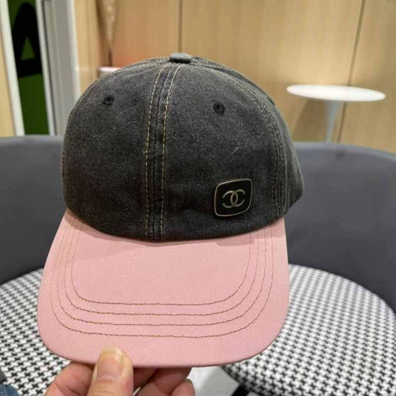 Chanel Caps Minimalist 260057