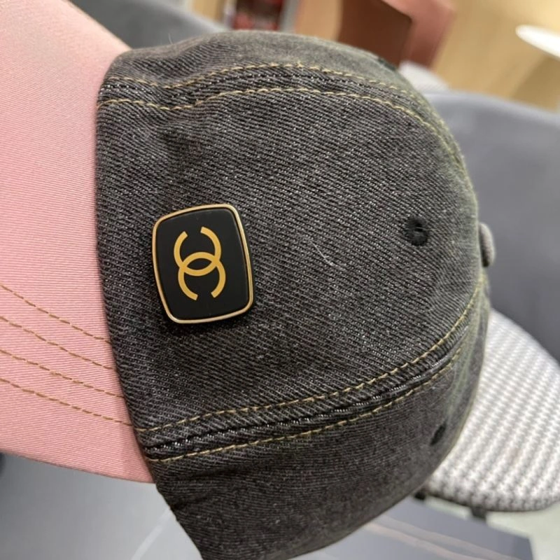 Chanel Caps Minimalist 260057