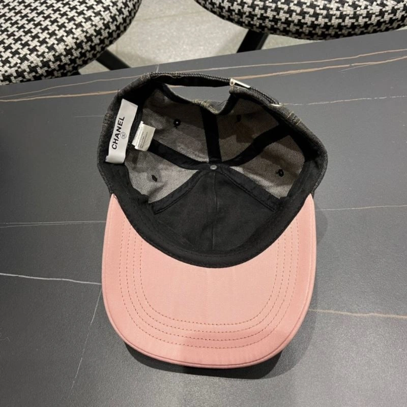 Chanel Caps Minimalist 260057