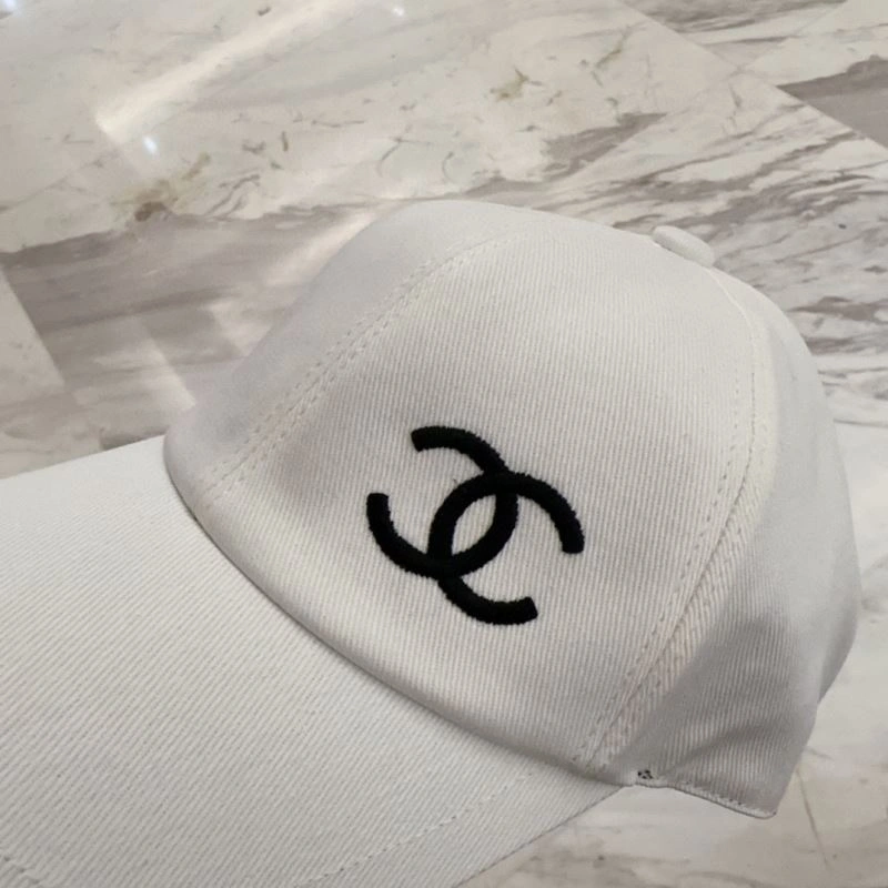 Chanel Caps Snug 260063
