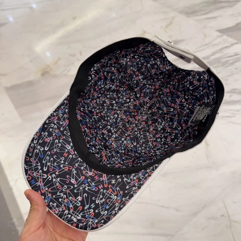 Chanel Caps Snug 260063