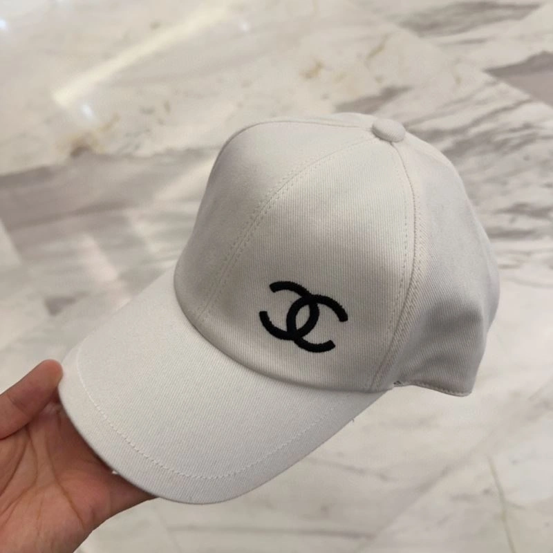 Chanel Caps Snug 260063