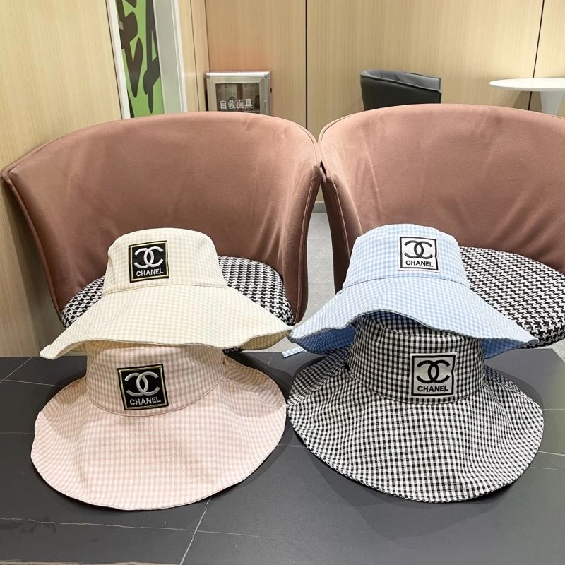 Chanel Caps Attractive 260068