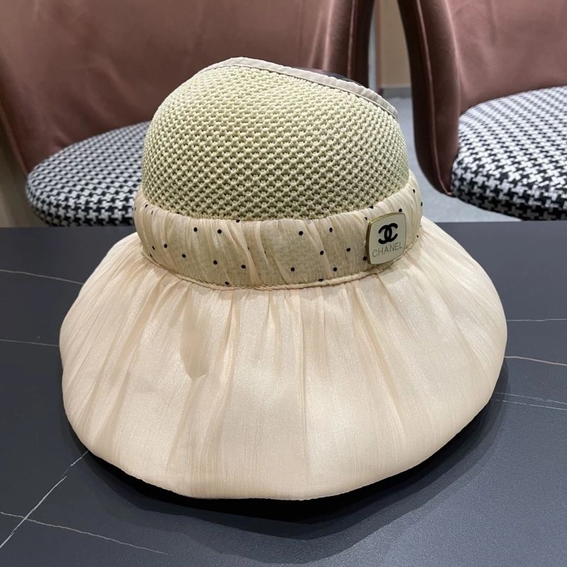 Comfortable Chanel Caps 260038