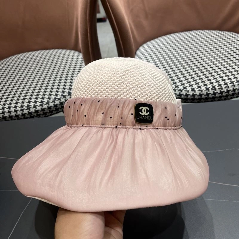 Versatile Chanel Caps 260041