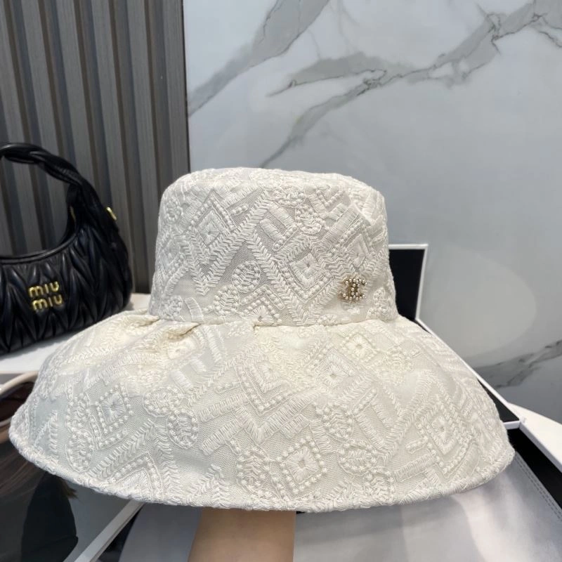 Lightweight Chanel Caps 260029