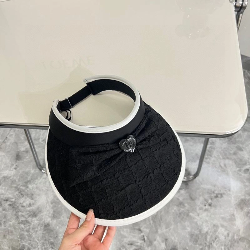 Chanel Caps Cozy 260011