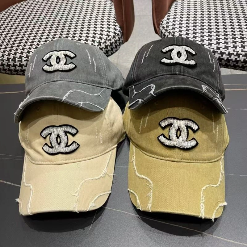 Casual Chanel Caps 259976