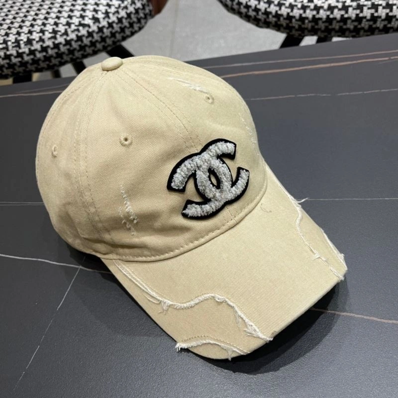 Casual Chanel Caps 259976
