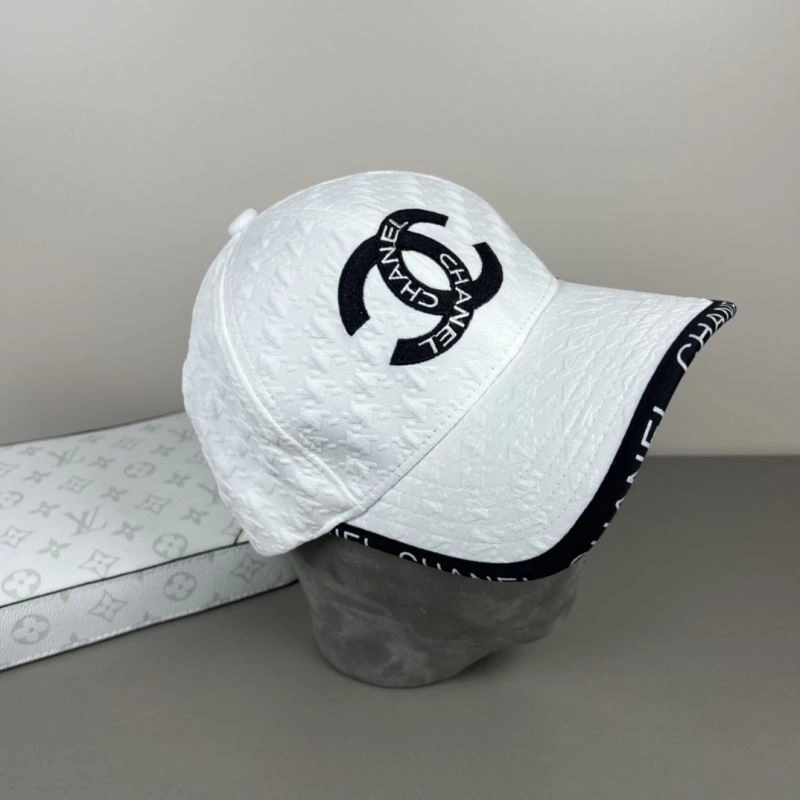 Compact Chanel Caps 259936