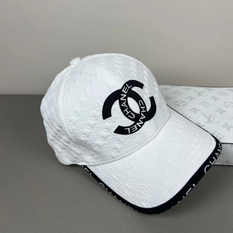 Compact Chanel Caps 259936
