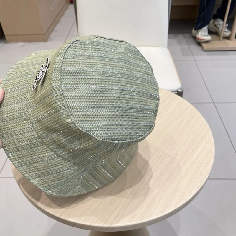 Trendsetting Chanel Caps 259918
