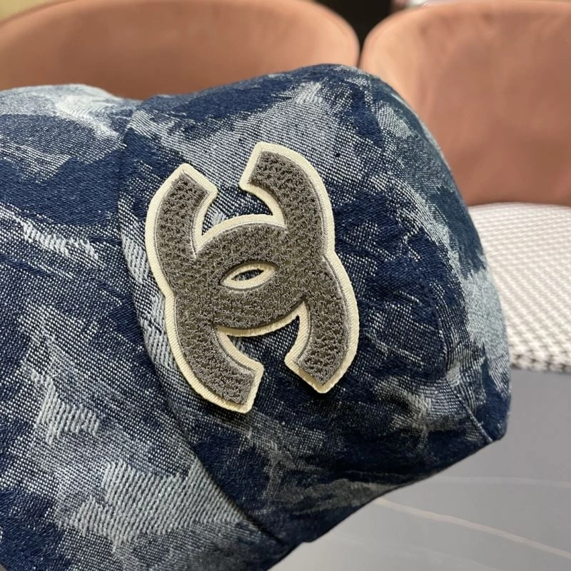 Casual Chanel Caps 259903