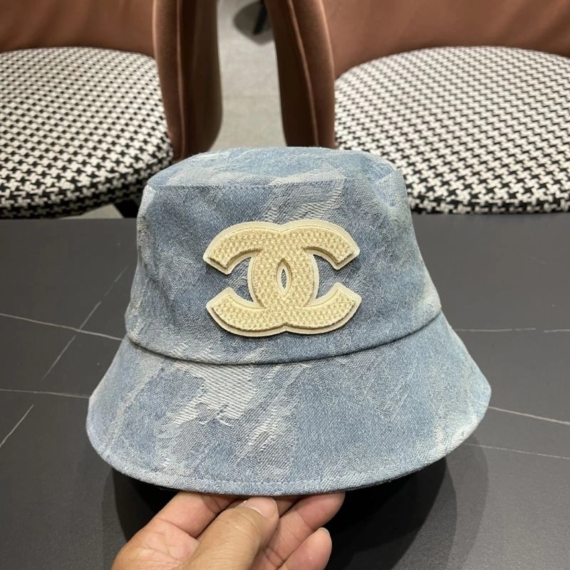 Chanel Caps UrbanChic 259905