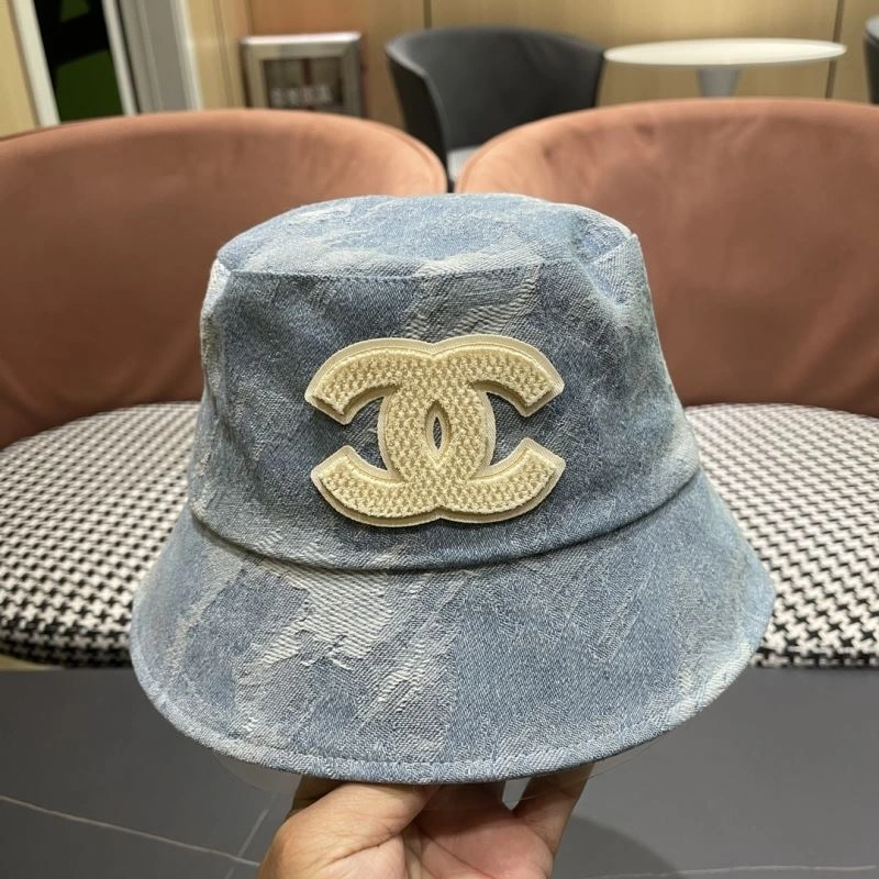 Chanel Caps UrbanChic 259905