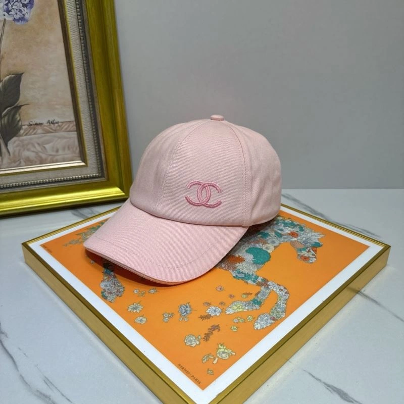 WellDesigned Chanel Caps 259845