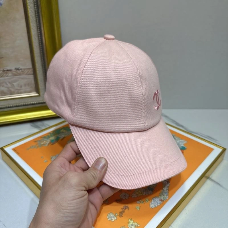 WellDesigned Chanel Caps 259845