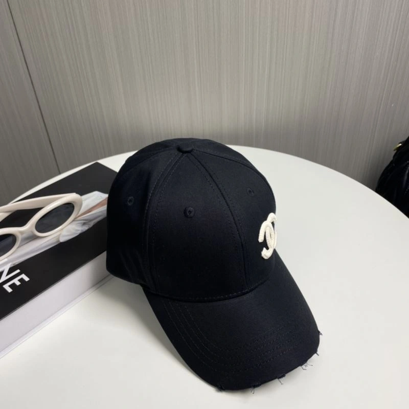 Chanel Caps Minimalist 259840