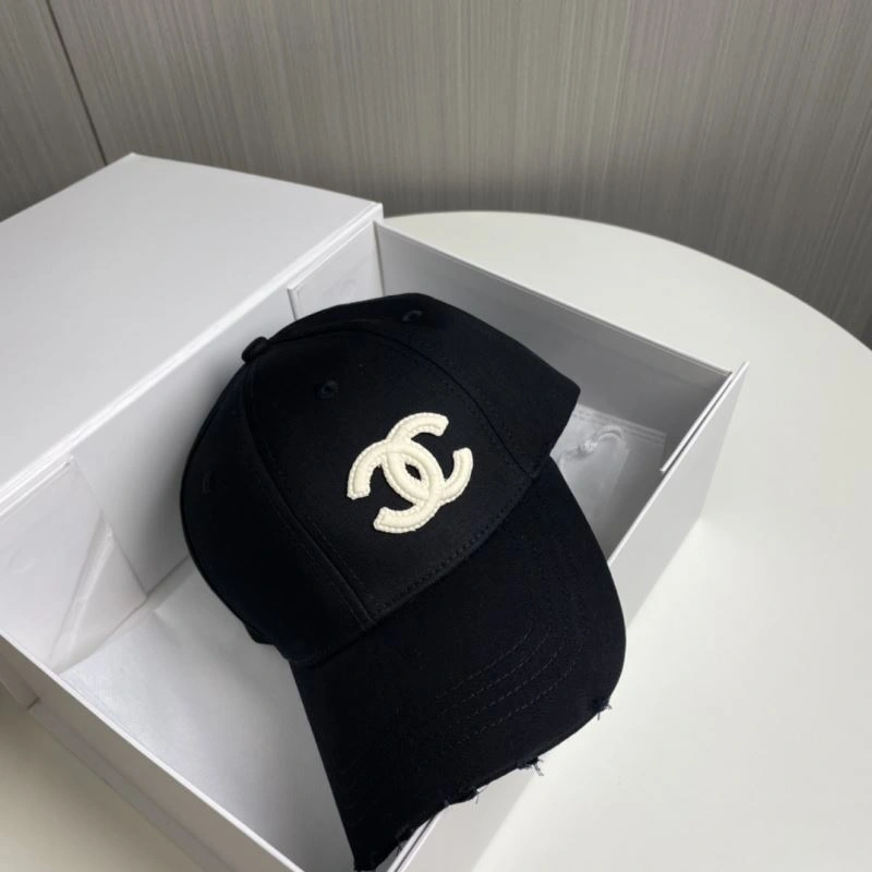 Chanel Caps Minimalist 259840