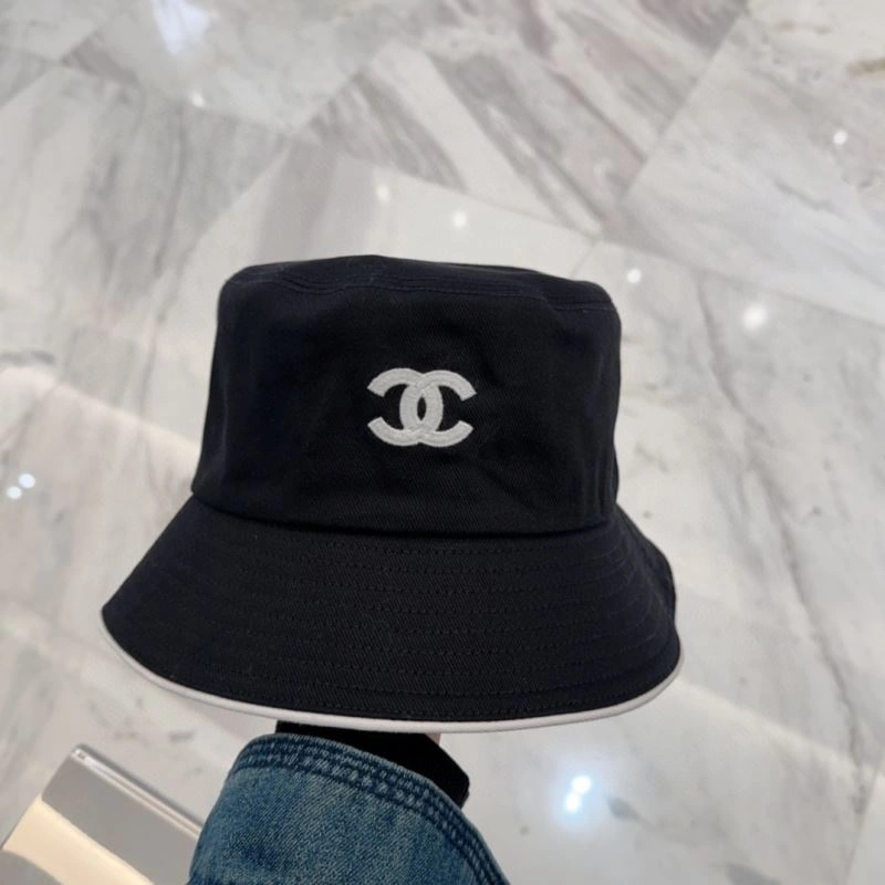 Chanel Caps Trendsetting 259810