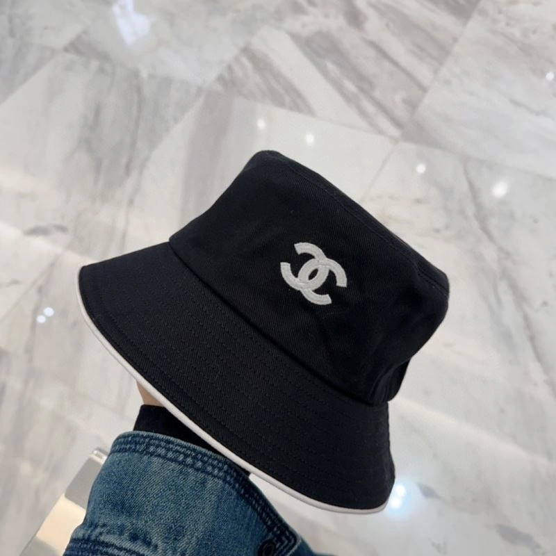 Chanel Caps Trendsetting 259810
