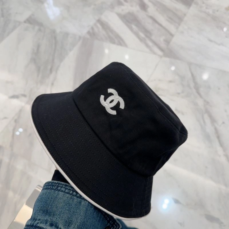 Chanel Caps Trendsetting 259810