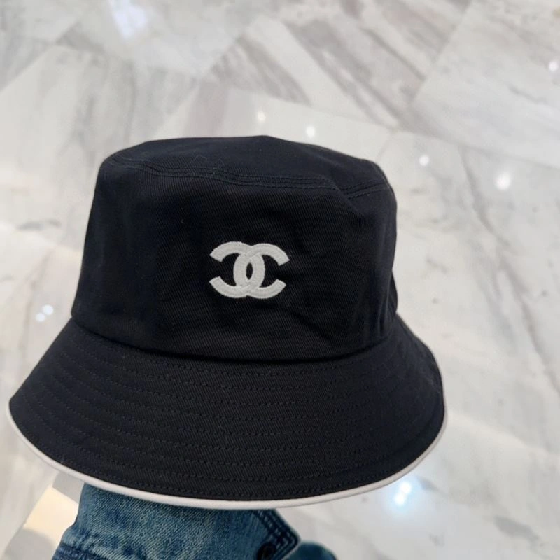 Chanel Caps Trendsetting 259810