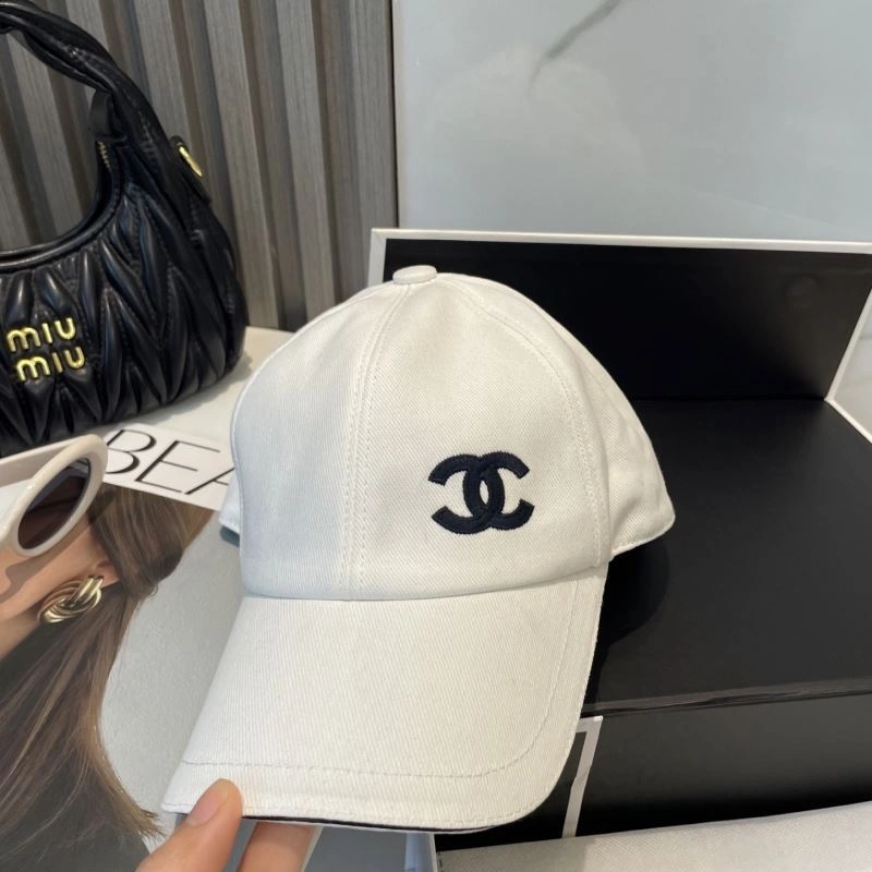 Breathable Chanel Caps 259784