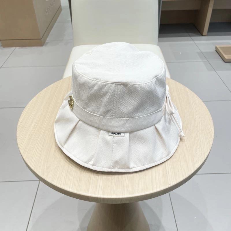 Chanel Caps Chic 259759