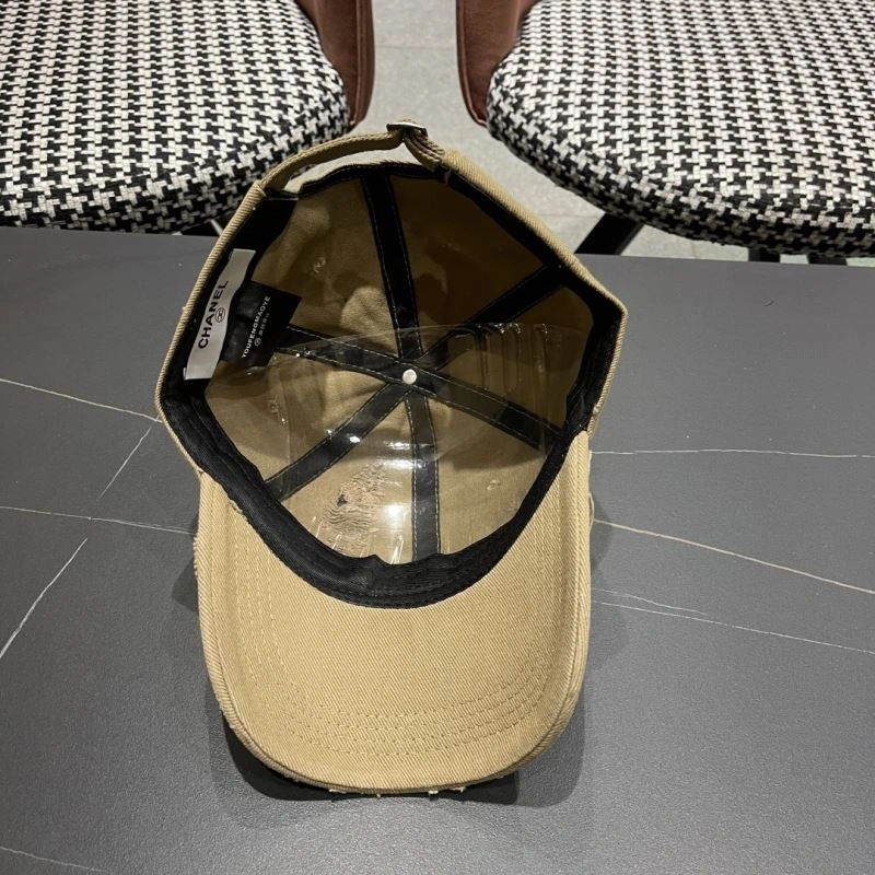 Chanel Caps UrbanChic 259753