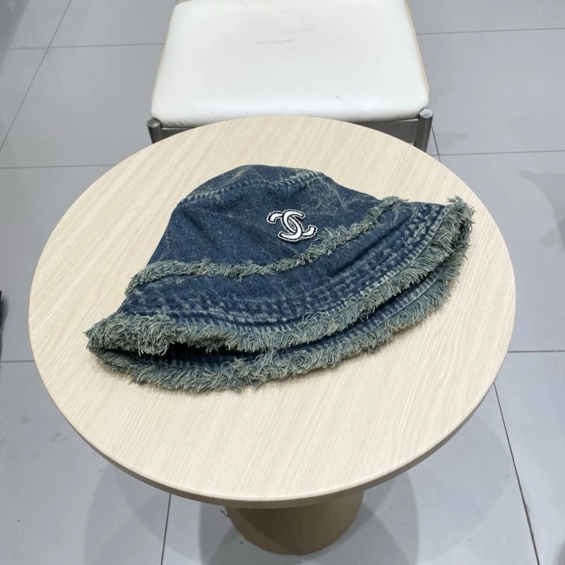Chanel Caps Elegant 259708