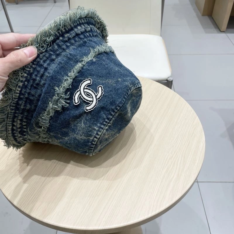 Chanel Caps Elegant 259708