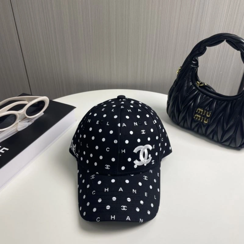 Sporty Chanel Caps 259693