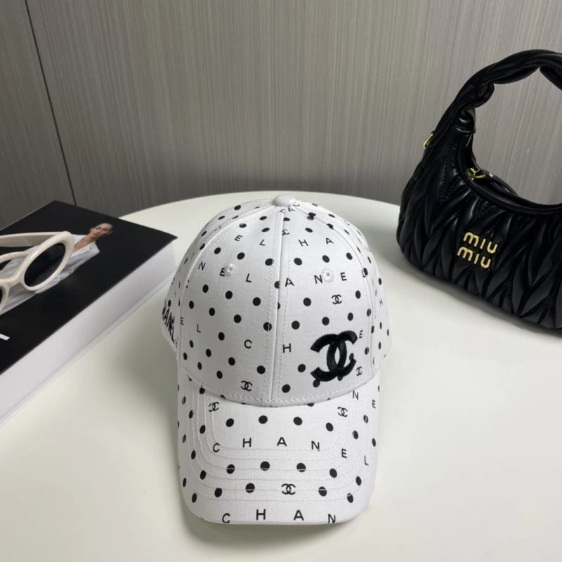 Chanel Caps Effortless 259684