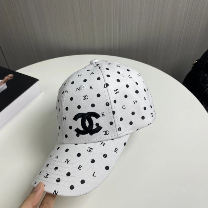Chanel Caps Effortless 259684