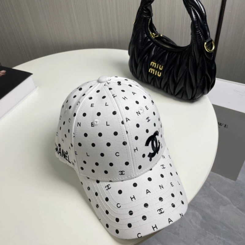 Chanel Caps Effortless 259684