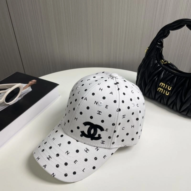 Chanel Caps Effortless 259684