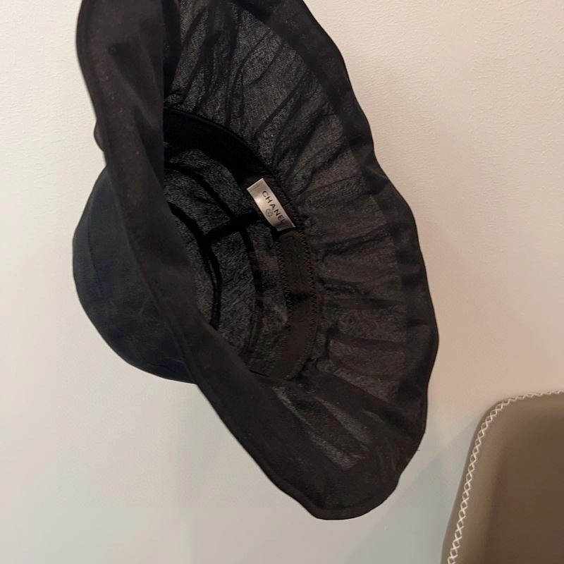 Chanel Caps Sophisticated 259675