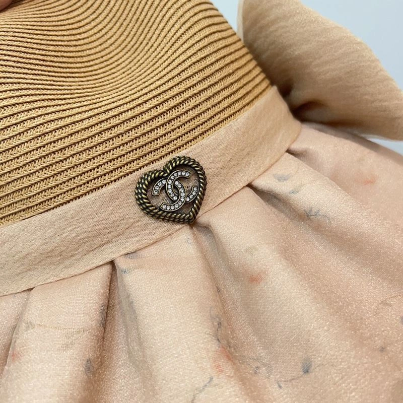 Chanel Caps WellDesigned 259650