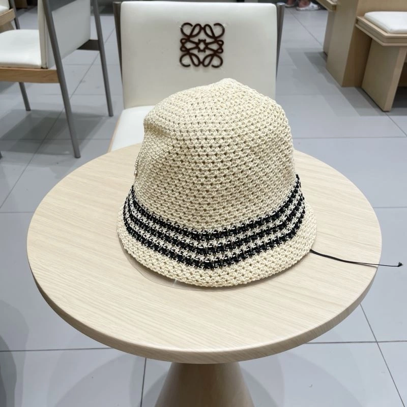 Chanel Caps Trendsetting 259641