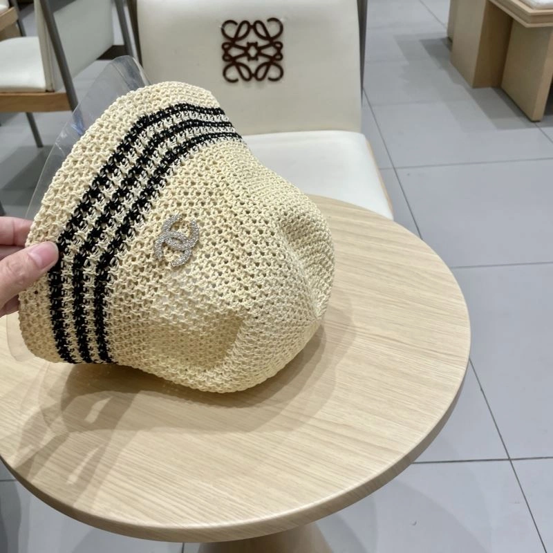Chanel Caps Trendsetting 259641